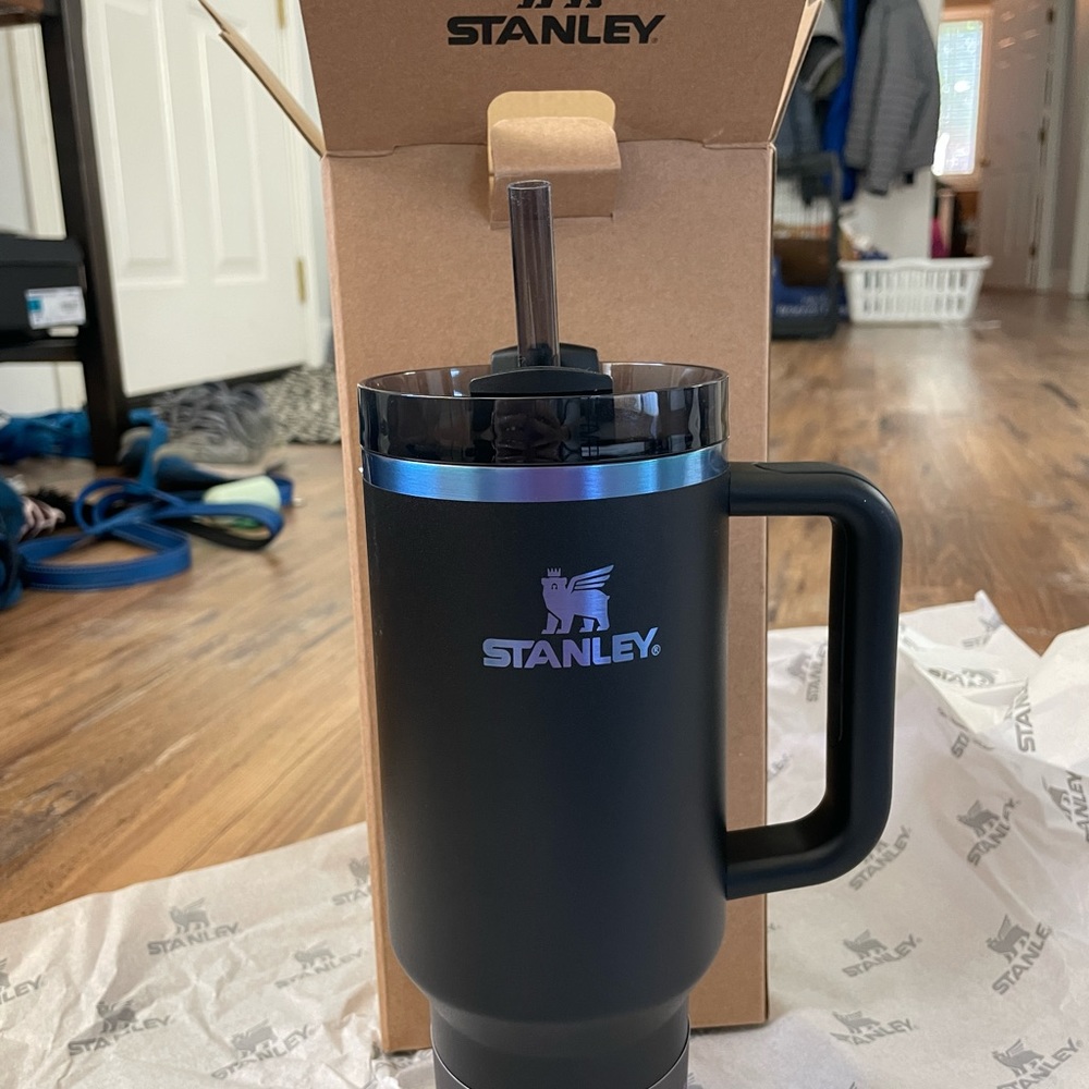 Stanley 40 oz chroma